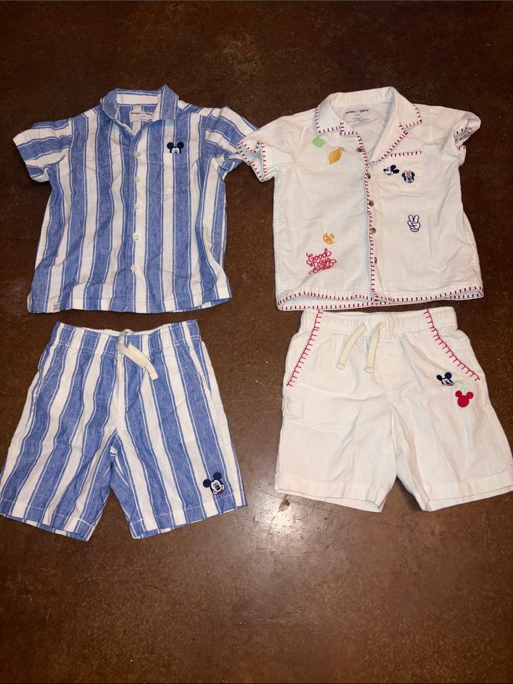 Old Navy X Disney Mickey Minnie Mouse XS 5 Kids 2 piece short outfit lot of 2